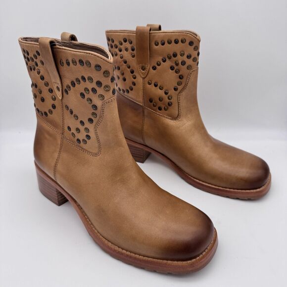Free People Shoes - Free People Boots Womens size 9 Leather Harmony Studded Ankle Bootie Chunky Boho